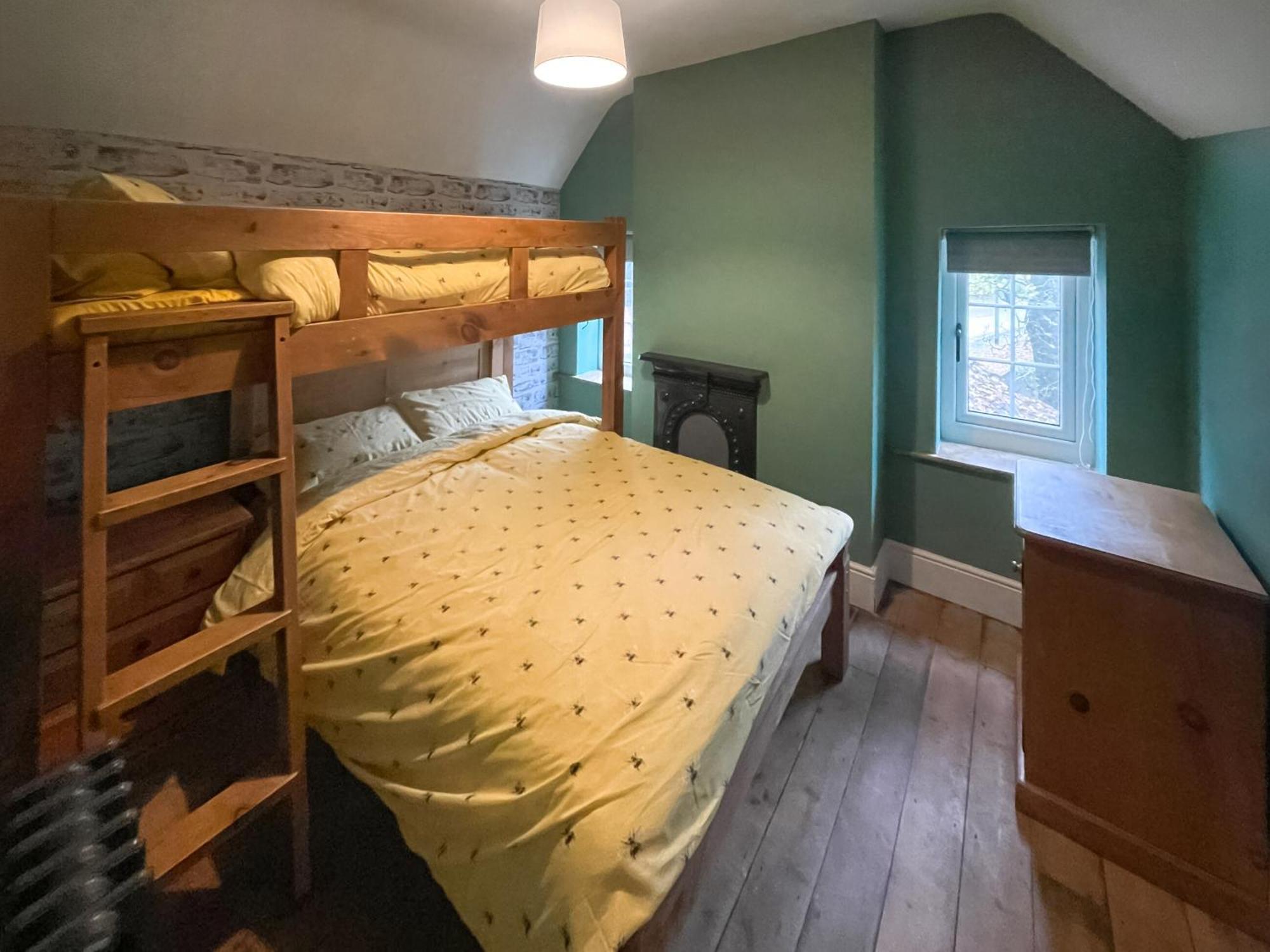 Tollgate Cottage Leek Bagian luar foto