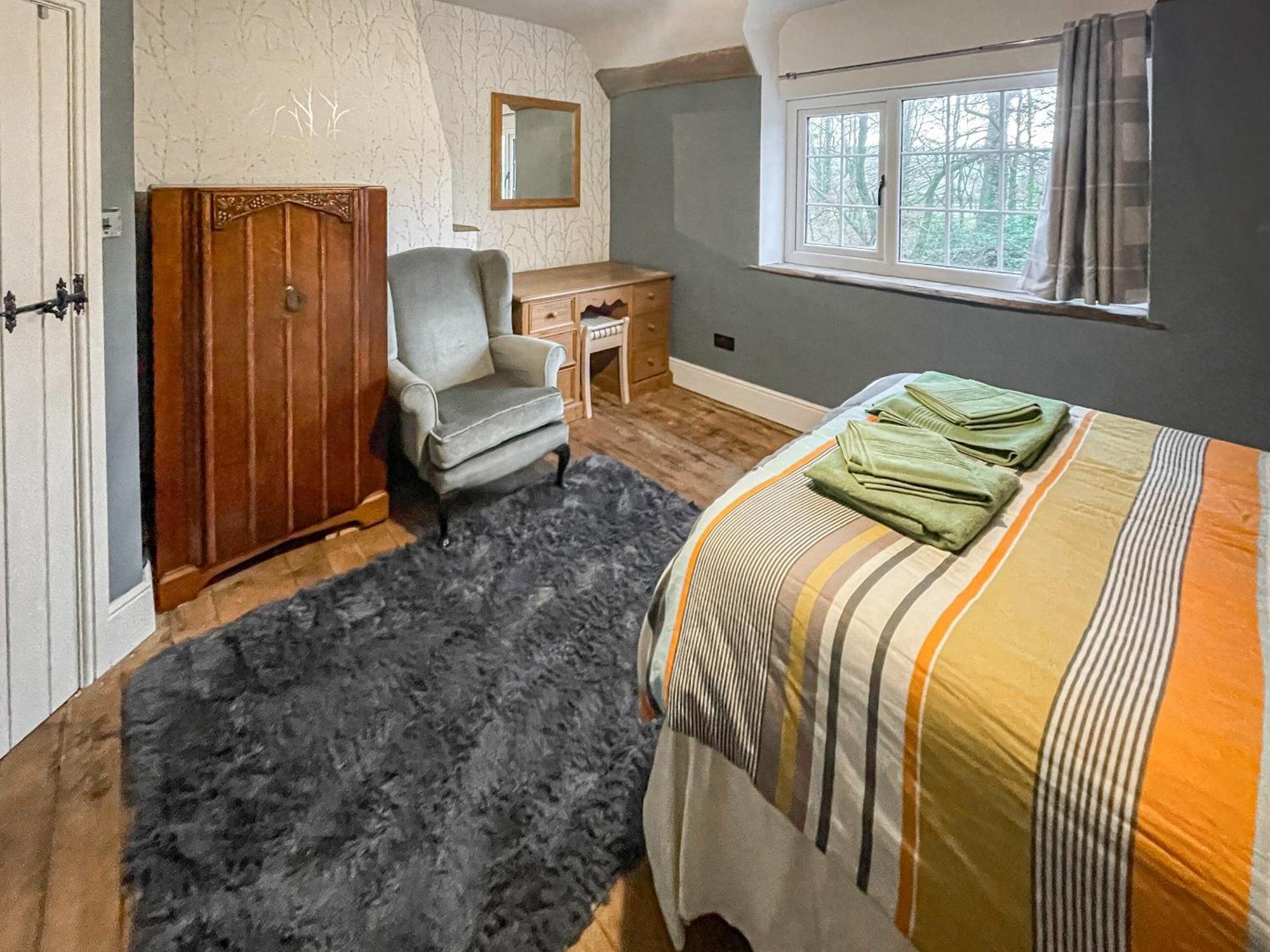 Tollgate Cottage Leek Bagian luar foto