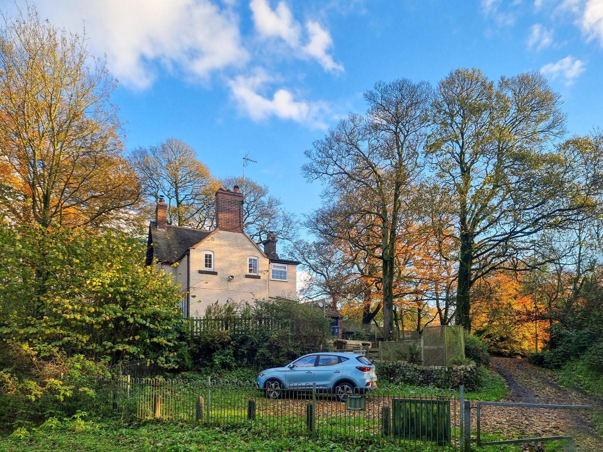 Tollgate Cottage Leek Bagian luar foto
